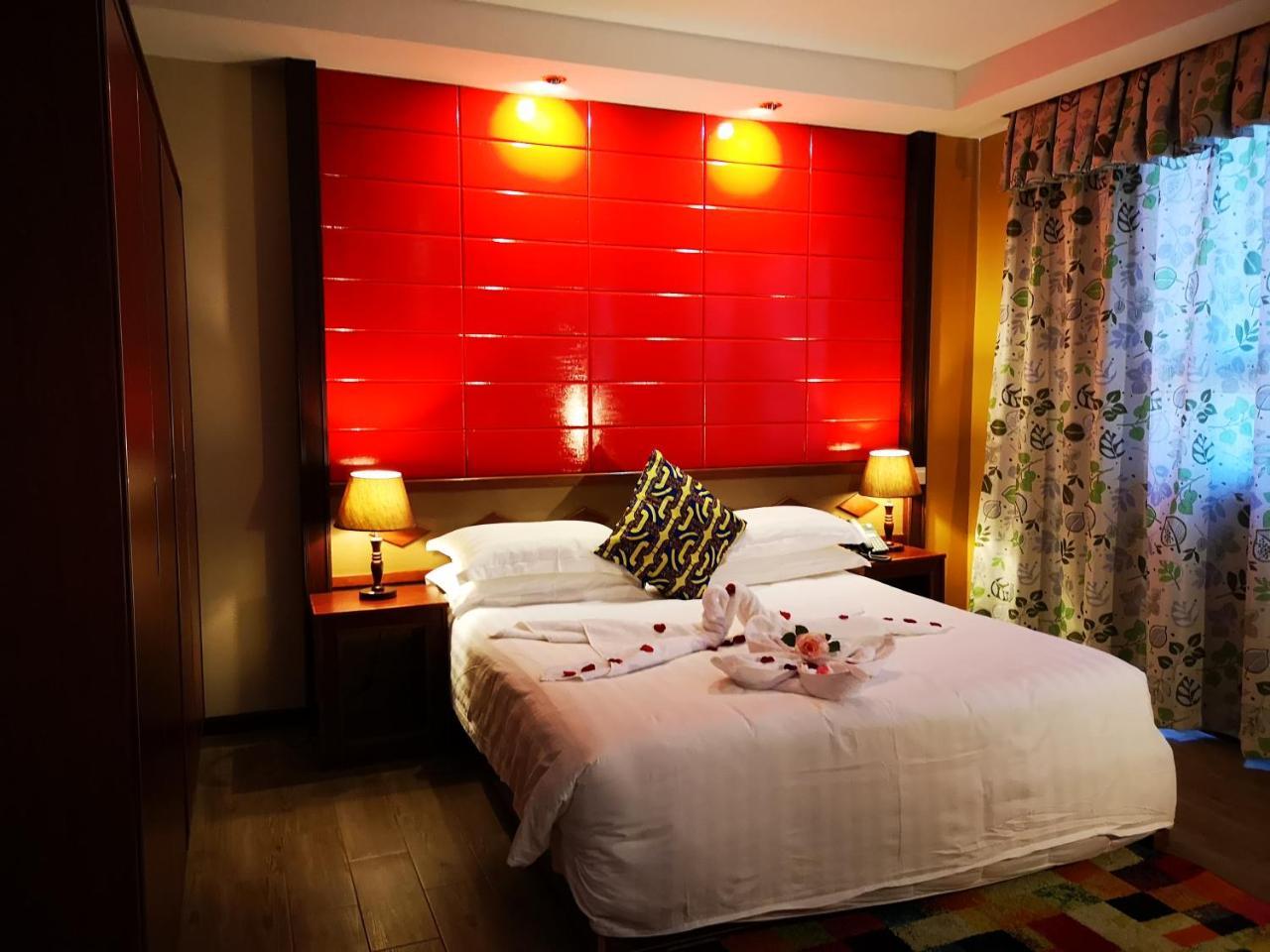 Great Wall Hotel Дар ес Саалам Екстериор снимка